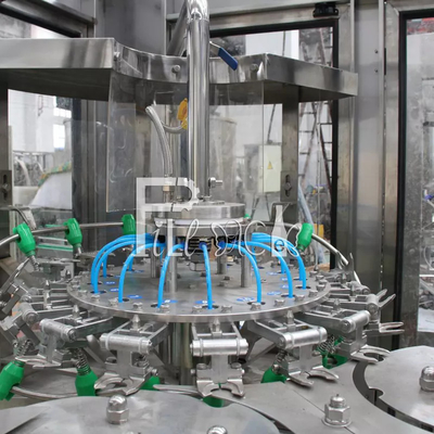 Thiết bị máy đóng chai nước chai nhỏ 3 trong 1 / monoblock aspetic CGF8-8-3 PET tự động cho nước tinh khiết