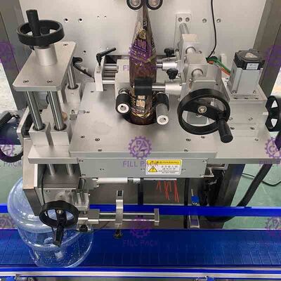 Gallon Chai tay áo Thu nhỏ nhãn / Dụng cụ Labeler / Máy / Thiết bị / Dây chuyền / Nhà máy / Hệ thống / Đơn vị