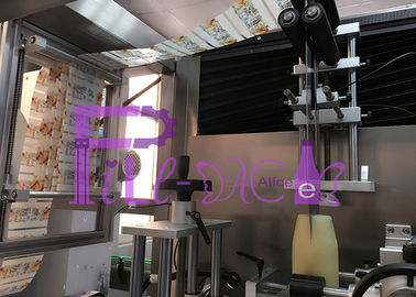 100-200BPM Juice Bottle Labeling Machine Với màn hình cảm ứng Điều chỉnh