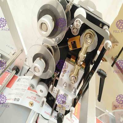 Máy dán nhãn chai tròn dính Máy dán nhãn chai bán tự động