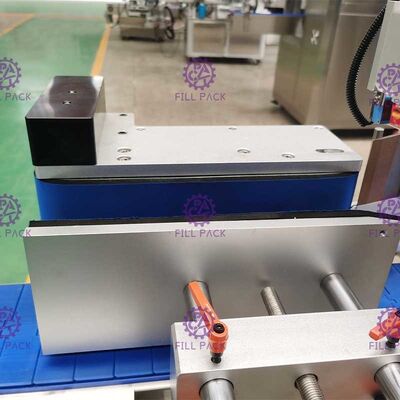 Máy dán nhãn chai phẳng SUS304 40m / phút, Máy dán nhãn chai vuông