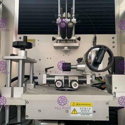 100-200BPM Juice Bottle Labeling Machine Với màn hình cảm ứng Điều chỉnh