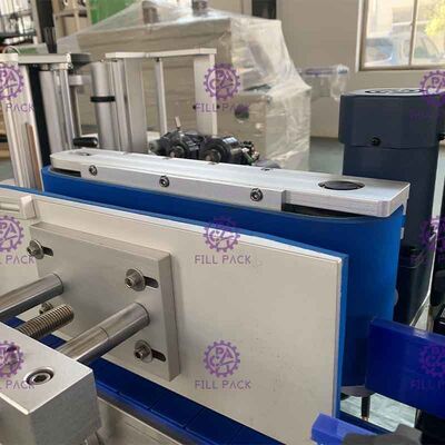 Máy dán nhãn một mặt 1800bph cho chai tròn nhỏ