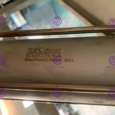 Máy chiết rót nước 5 Gallon hoàn toàn tự động 300BPH cho dây chuyền sản xuất nước uống thùng 18,9L
