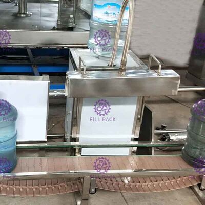 Nhựa thùng 5 Gallon nước máy chiết tự động Shrink Thiết bị đóng gói