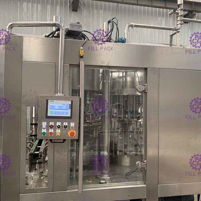 Máy đóng nắp thức uống có ga 3 trong 1 Monobloc Chai nhựa có nắp vặn