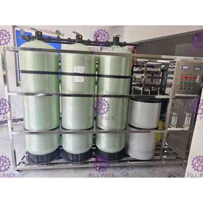 Loại nhỏ sợi thủy tinh Hệ thống RO Water Chai nước Dây chuyền sản xuất