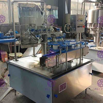 Nước uống tinh khiết PET Chai nước 3 trong 1 Thiết bị sản xuất Monoblock / Nhà máy / Máy / Hệ thống / Dây chuyền