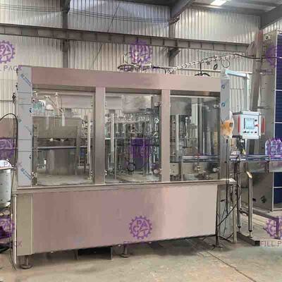 Máy pha cà phê / trà / bột giấy Juice Chai Filler Máy Bạc Xám Với hệ thống tái chế