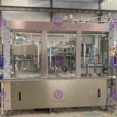 DCGF40-40-12 Máy chiết rót đồ uống có ga cho chai nhựa PET nắp vặn