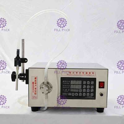 Máy làm đầy nước dạng lỏng dầu bán tự động Máy bơm từ tính ngang Máy đóng chai nước giải khát có cồn