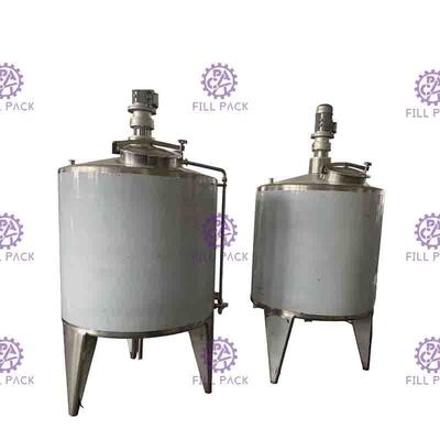 Máy chiết rót đầy nước kín dung tích 500ml Mở nhanh với thiết bị tiệt trùng Uv