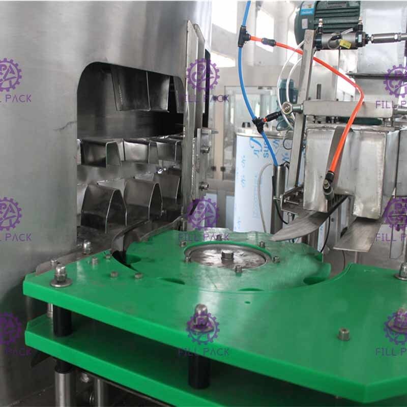 Chai nhựa Soda Water Phân loại máy / Chai Bố trí máy Đối với đồ uống thực vật