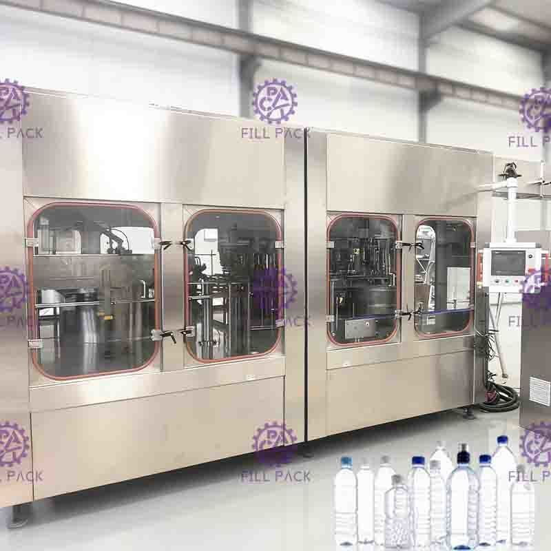 Nước uống PET 500ml / 1L / 2L 3 trong 1 Monoblock Thiết bị đóng nắp / Nhà máy / Máy / Hệ thống / Dây chuyền